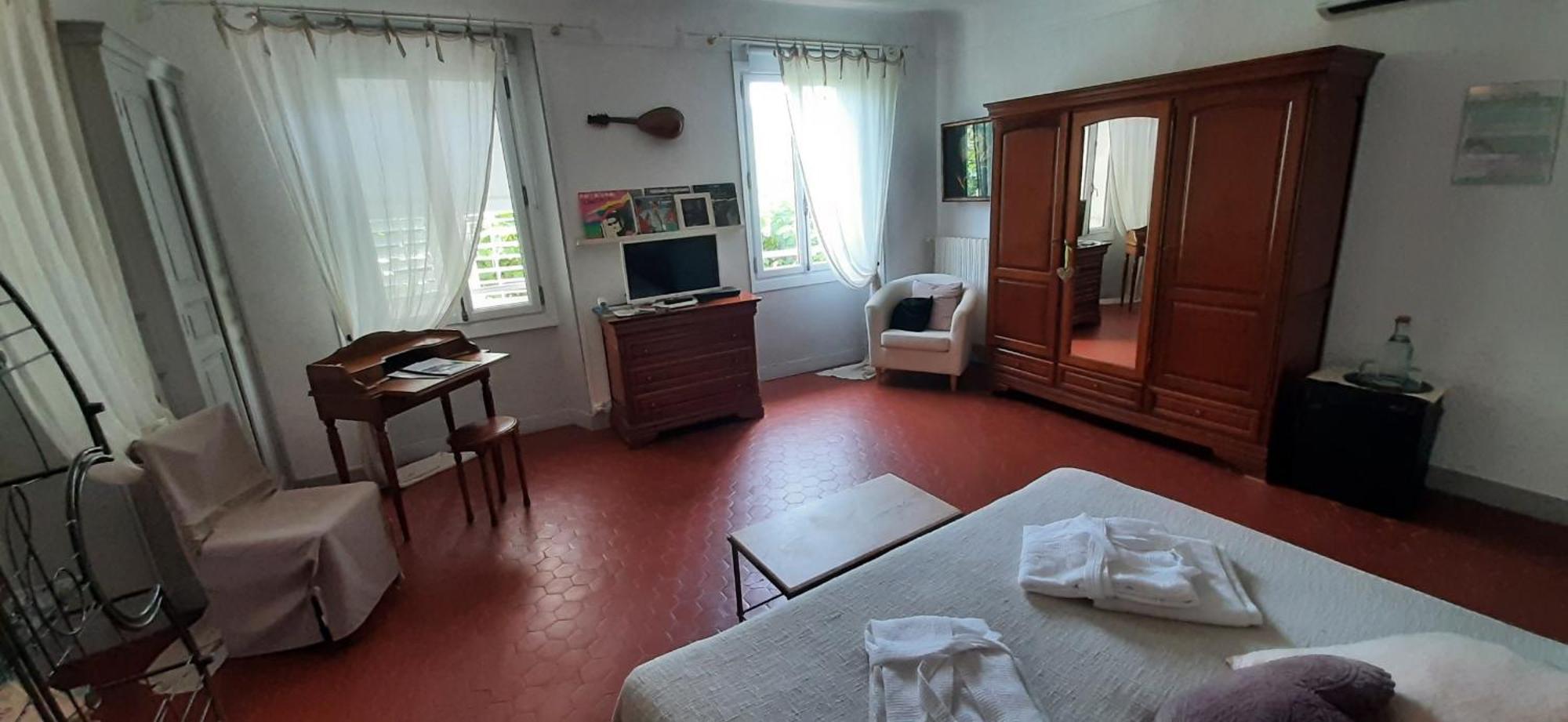 Bed&Breakfast La Grande Lauzade Le Luc Zimmer foto